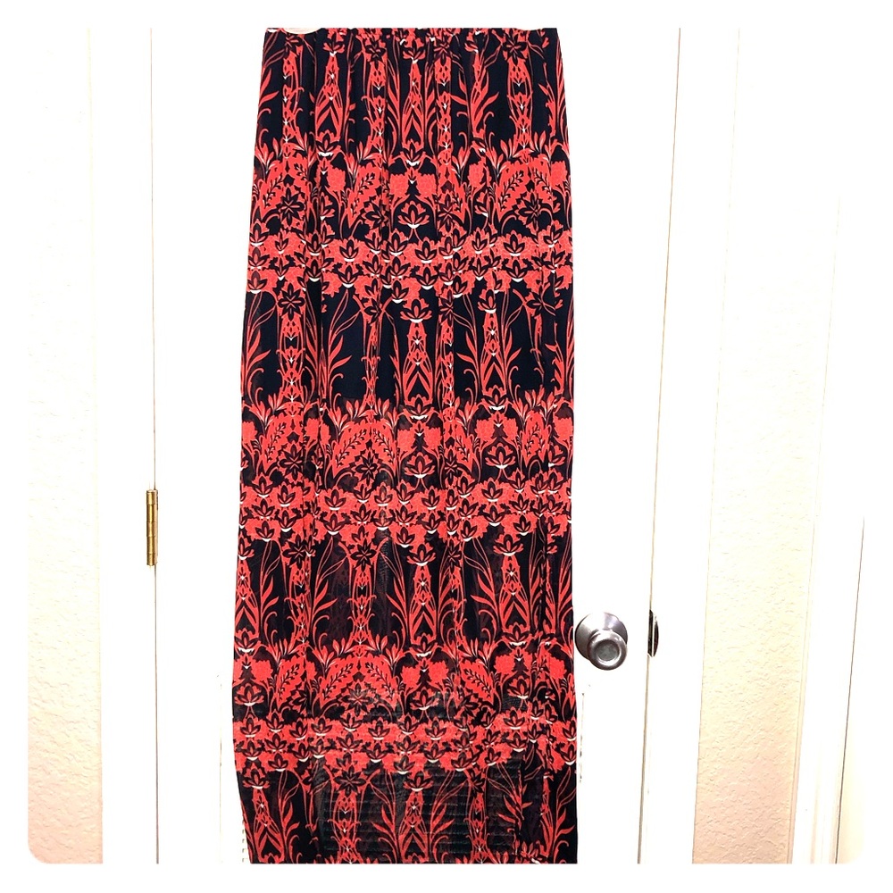 Maxi skirt